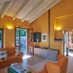 Villino Shaky * Στρέσα